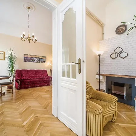 Vintage Apartment Печ Экстерьер фото