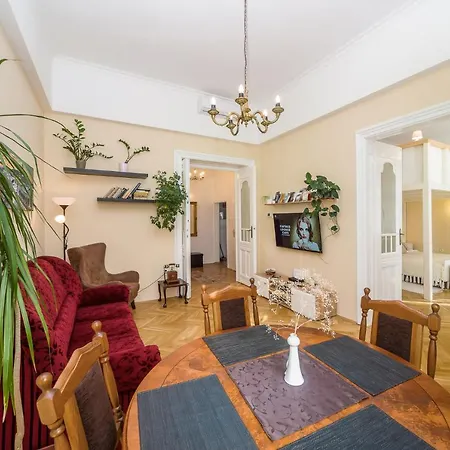 Vintage Apartment Печ Экстерьер фото