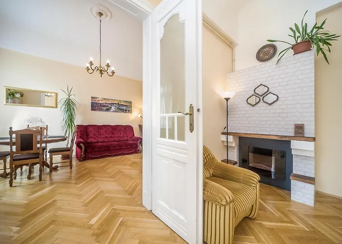 Vintage Apartment